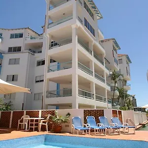 Paros On The Gold Coast