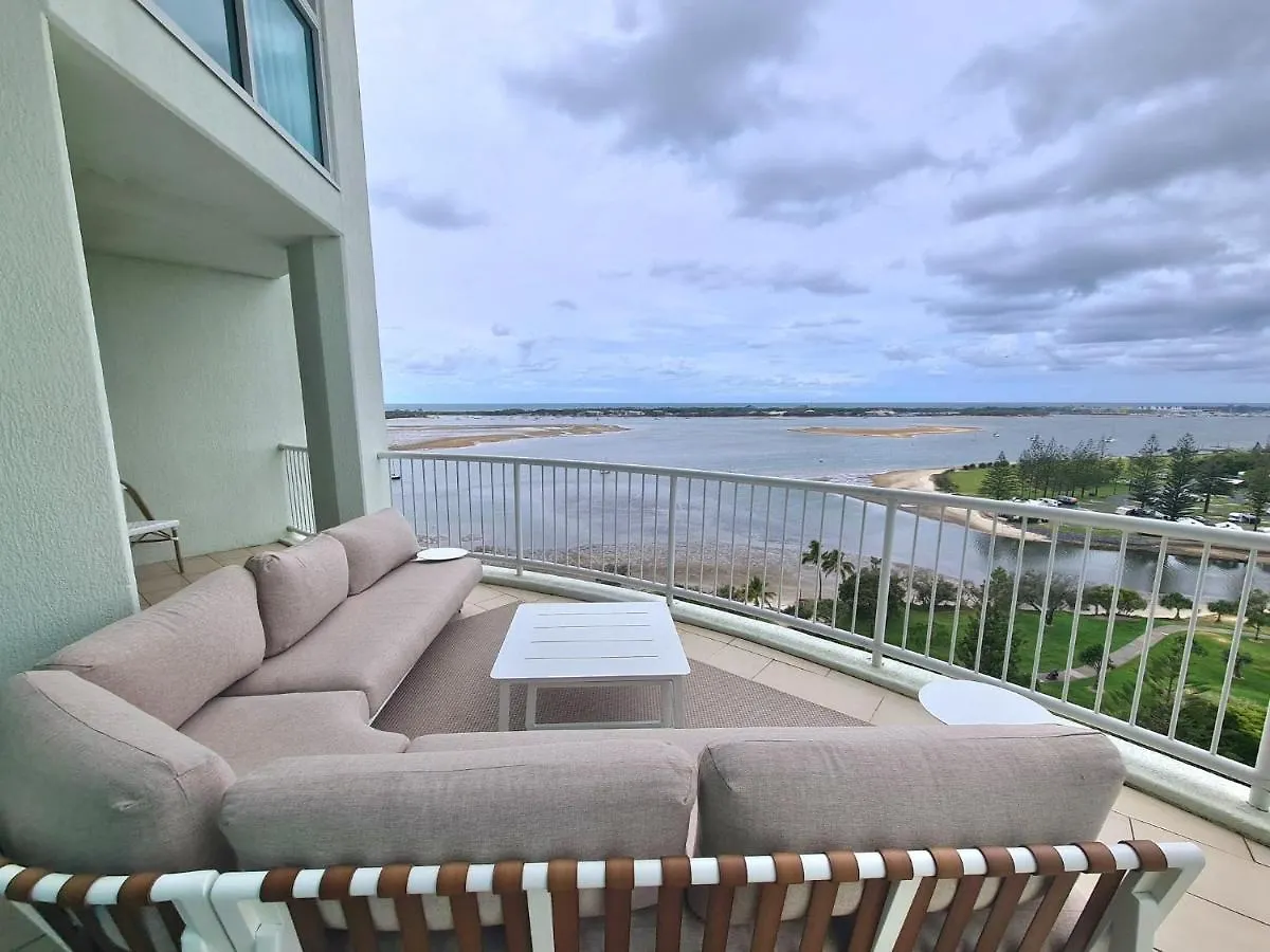Crystal Bay On The Broadwater Aparthotel Gold Coast