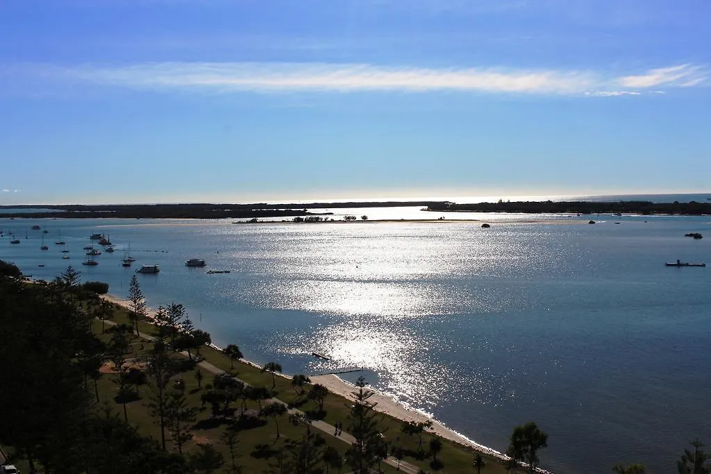 Crystal Bay On The Broadwater Aparthotel Gold Coast