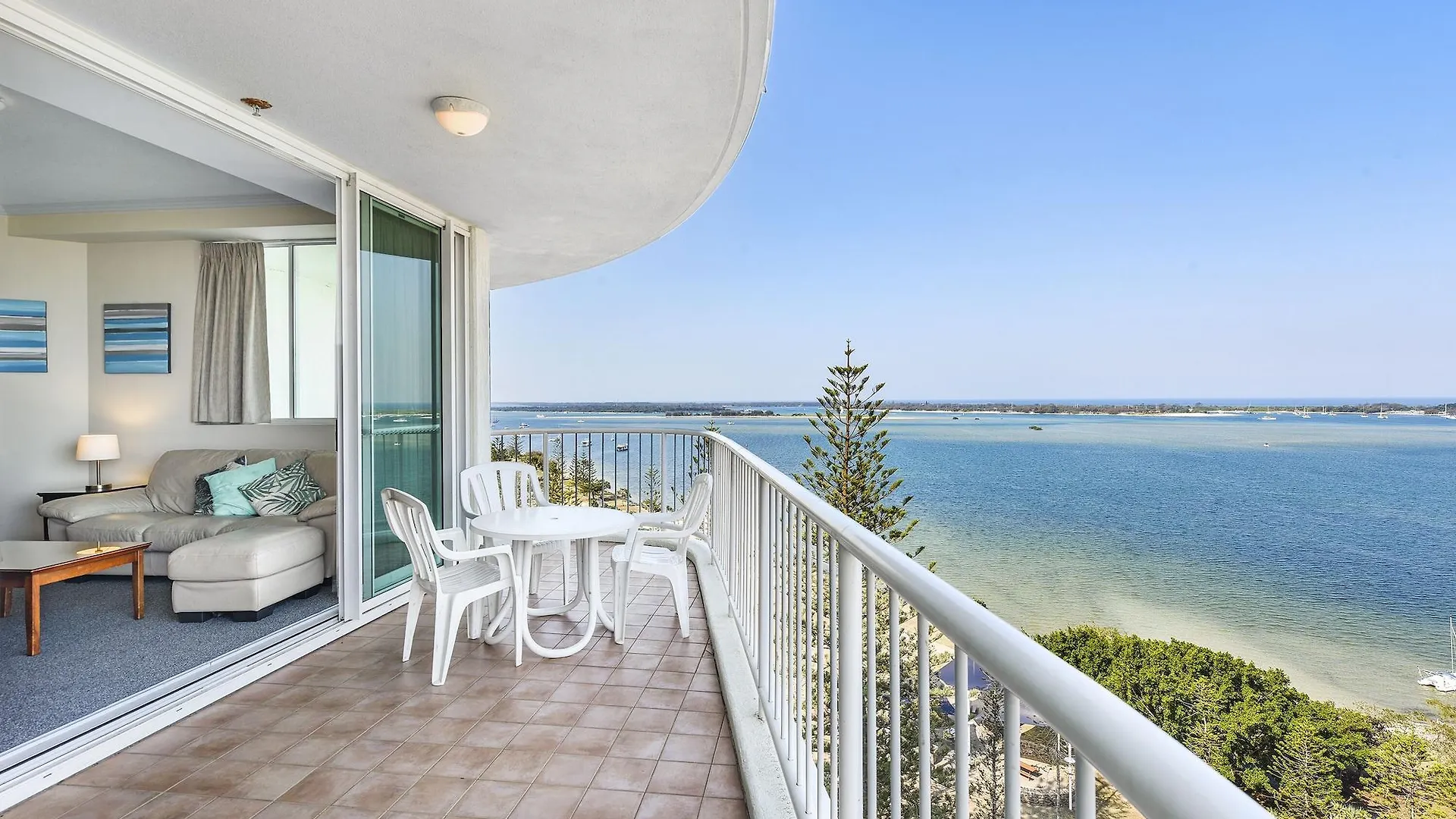 Crystal Bay On The Broadwater Aparthotel Gold Coast