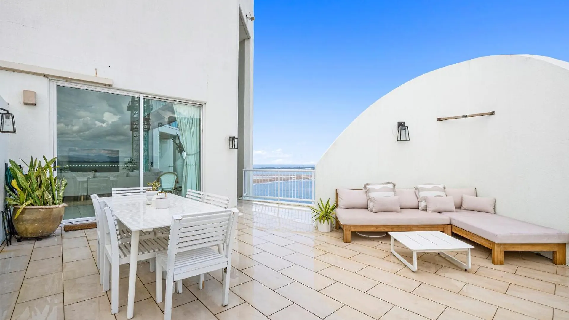 Crystal Bay On The Broadwater Aparthotel Gold Coast