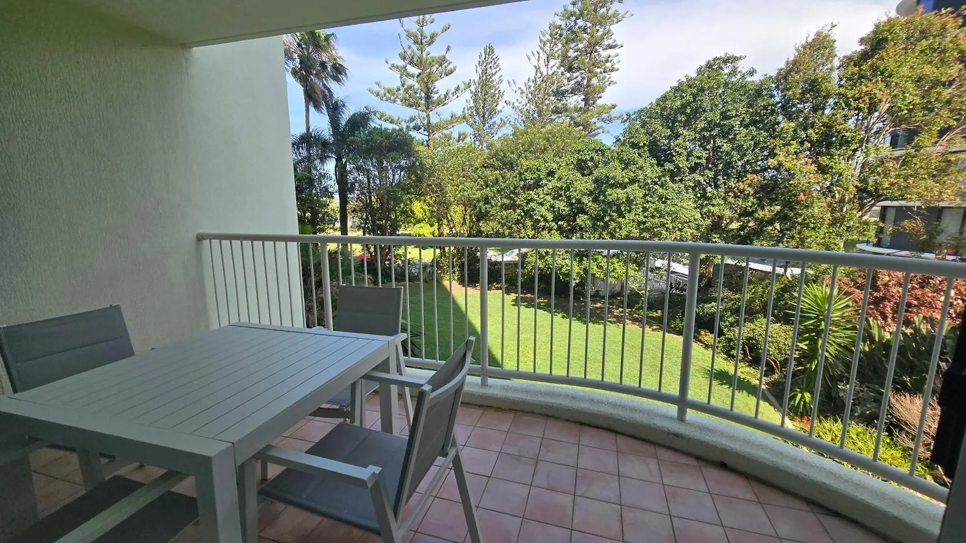 Crystal Bay On The Broadwater Aparthotel Gold Coast Australia