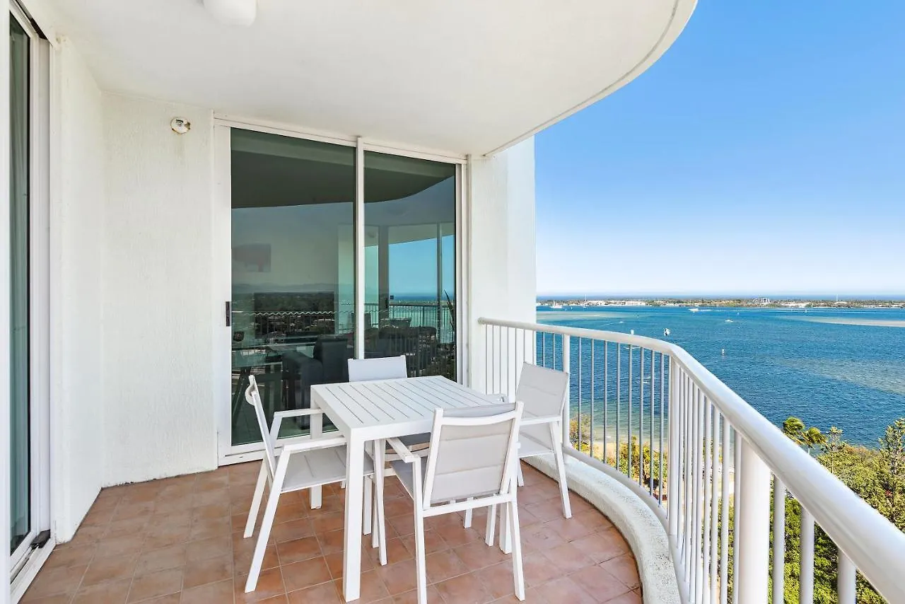 Crystal Bay On The Broadwater Aparthotel Gold Coast 3*,  Australia